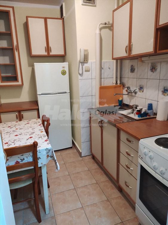 Namešten stan,33 kvadrata,Fontana, Novi Beograd — 9