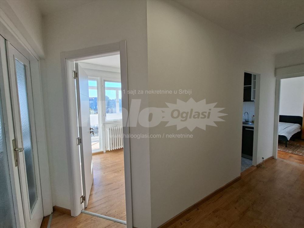 Namešten, svetao, odmah useljiv, CG — 6