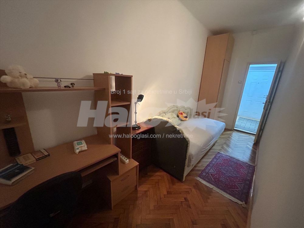 Namešten trosoban stan - 47,5m2+podrum 6 m2 — 15