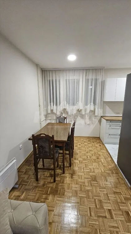 Namešten trosoban stan u Borči – Centar 3 — 4