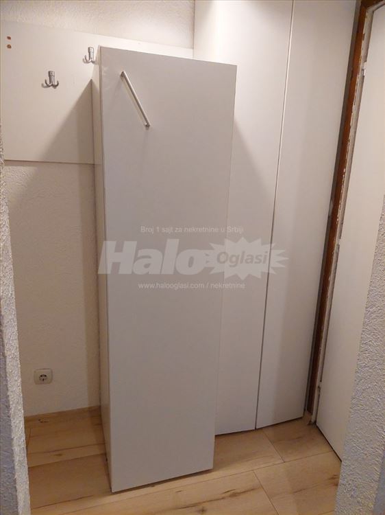 Nameštena garsonjera — 6