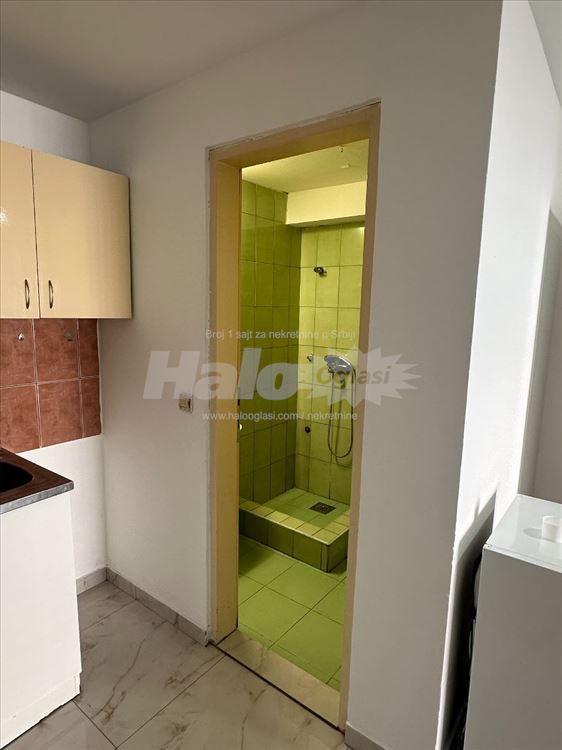 Nameštena garsonjera u Batajnici — 7