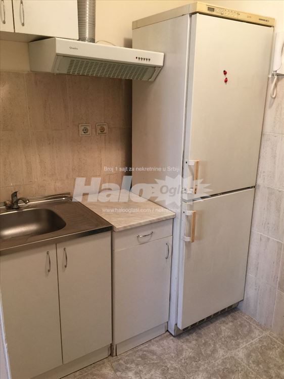Nebojše Đukelića 6, Filmski grad, 72m2 (39m2+33m2) — 8