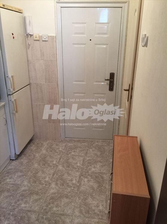 Nebojše Đukelića 6, Filmski grad, 72m2 (39m2+33m2) — 11
