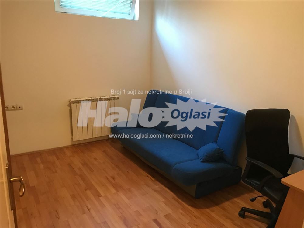Nebojše Đukelića 6, Filmski grad, 72m2 (39m2+33m2) — 14