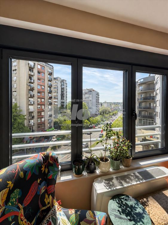 Neimar 69m², trosoban, 2 kupatila, garaža, svetao — 5