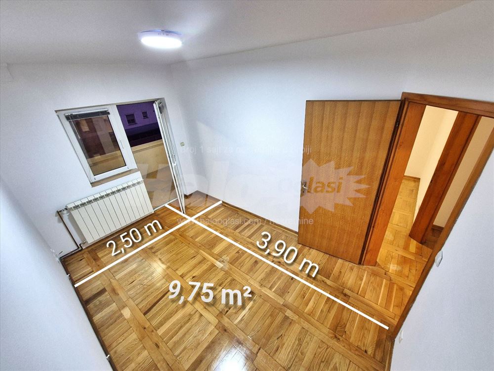 Nenamešten, parking + grejanje 70+10m² — 15
