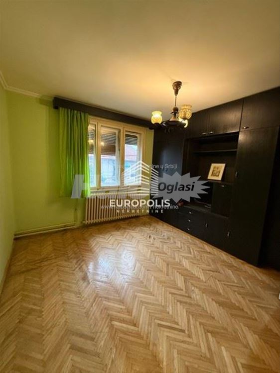 Nikolaja Gogolja, Banovo brdo, Čukarica — 3