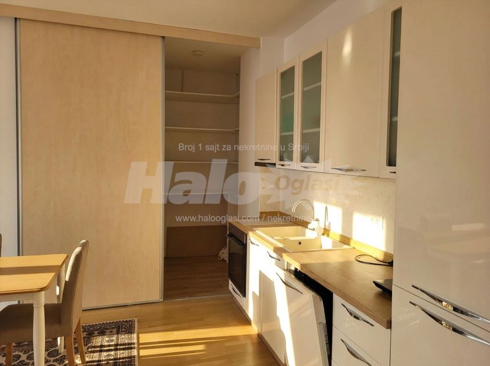 Nov dvosoban stan 60m2 u novoj zgradi kod TC Zira — 8