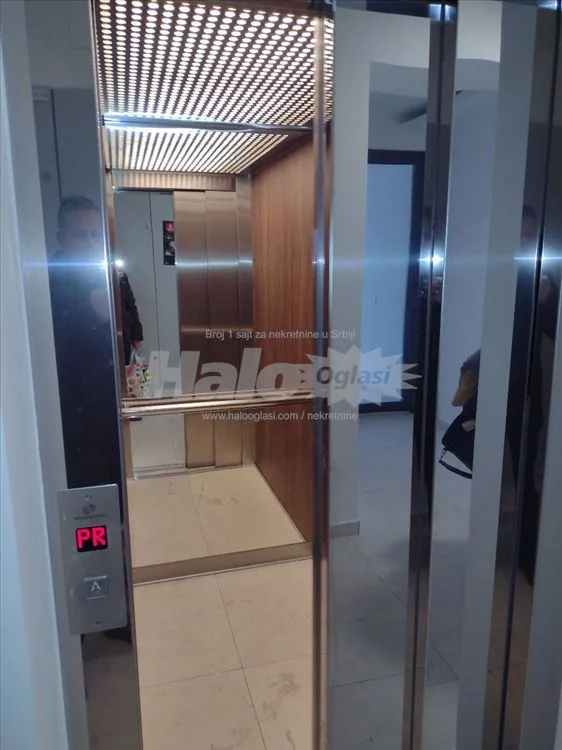 Nov lux opremljen stan 55 m2 centar Obrenovca — 8
