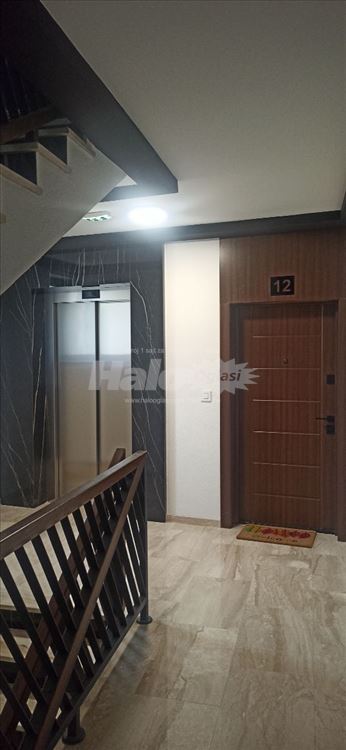 Nov lux stan 57m2+garaža+ostava Ada mall — 2