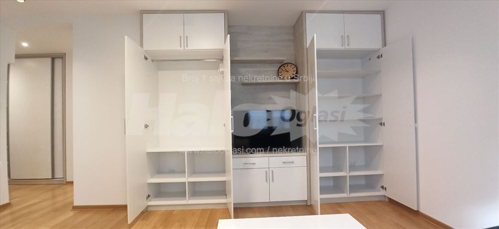 Nov lux stan 57m2+garaža+ostava Ada mall — 6