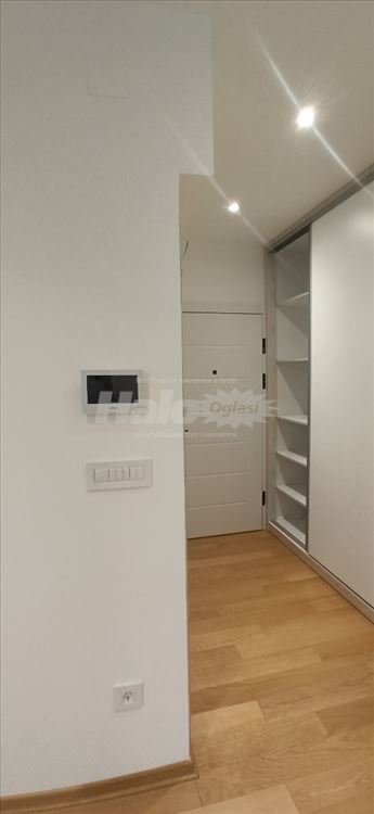 Nov lux stan 57m2+garaža+ostava Ada mall — 12
