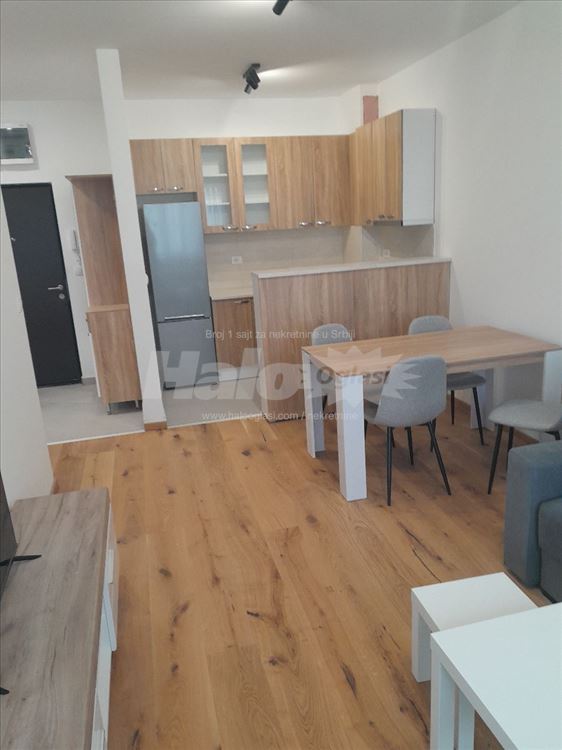 Nov lux stan na Ledinama Novi Beograd — 14