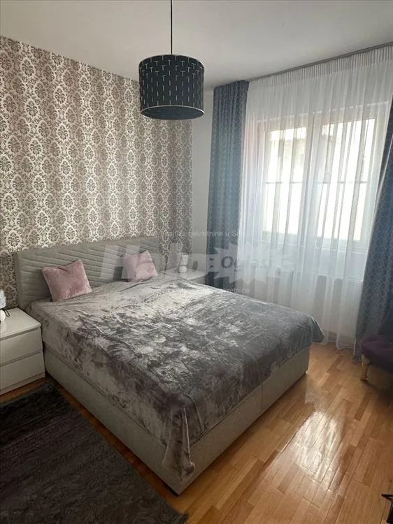 Nov luxuzno opremnjen stan — 10