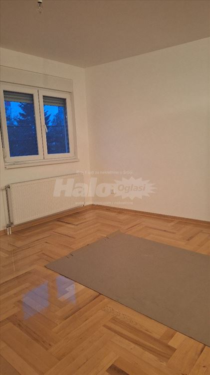 Nov, neuseljavan,1.5soban + parking, kod Aviva — 7