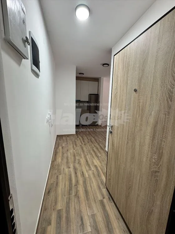 Nov stan sa novim nameštajem, četvorosoban — 2