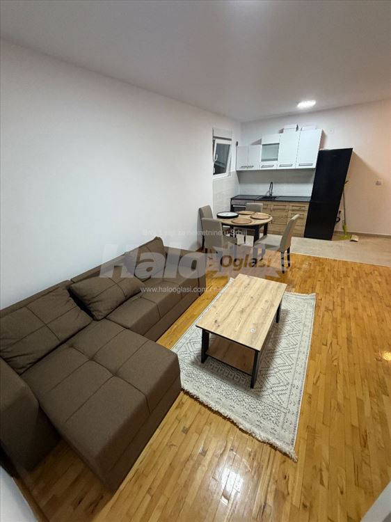 Nov stan u Mirijevu kod okretnice 25P, 79,27E — 5
