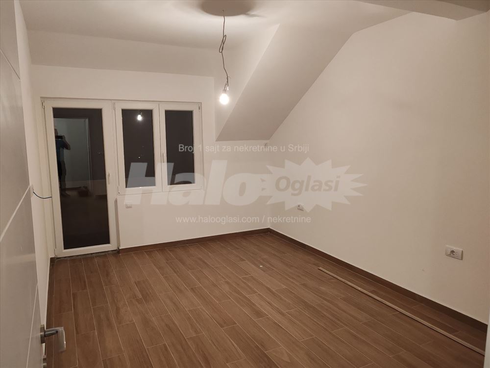 NOV STAN-Zemun Polje-60m2 uknjiženo +25m2 sređeno — 7