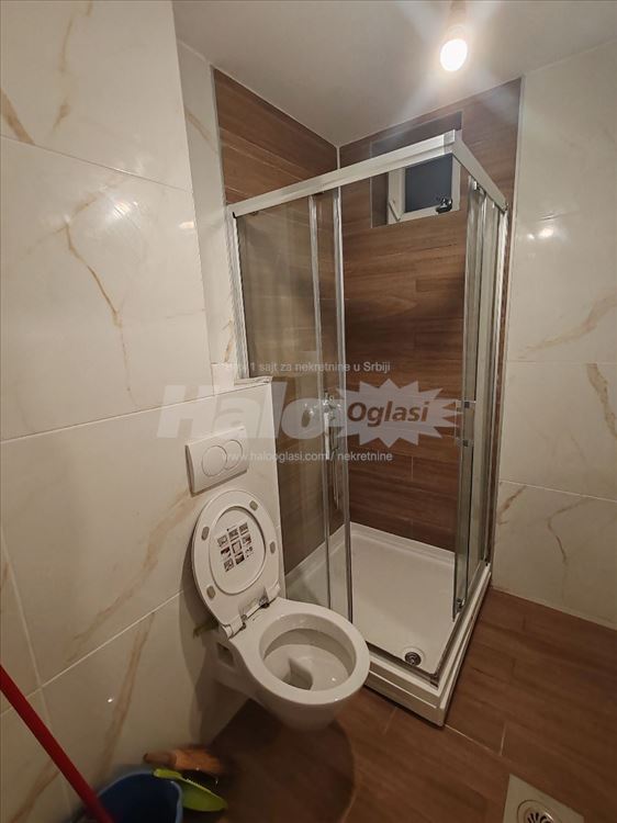 NOV STAN-Zemun Polje-60m2 uknjiženo +25m2 sređeno — 12