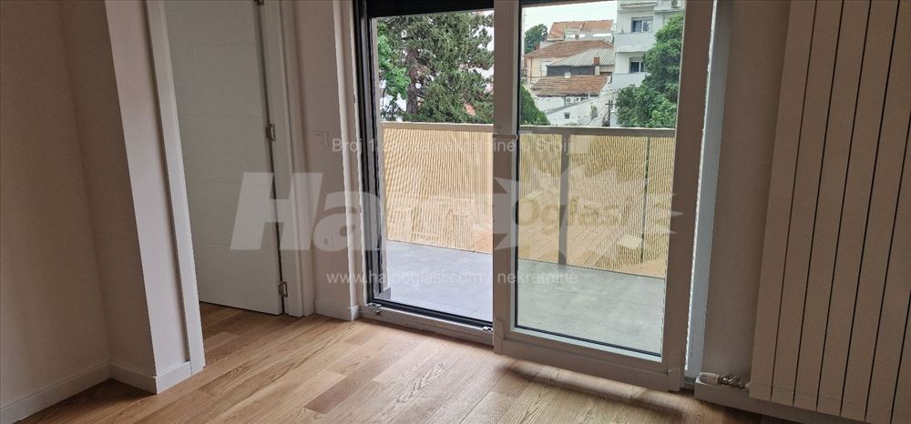 Nov, trosoban stan G. Vučića, 52 m2, 3.0, CG — 7