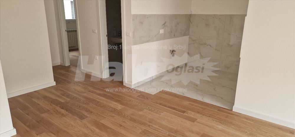 Nov, trosoban stan G. Vučića, 52 m2, 3.0, CG — 12