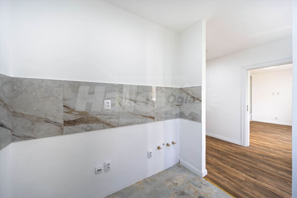 Nov, uknjizen, odmah useljiv, vlasnik – Stan 55 m² — 5