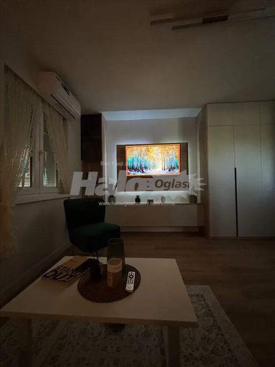 Nova i potpuno opremljena garsonjera 24m² — 9