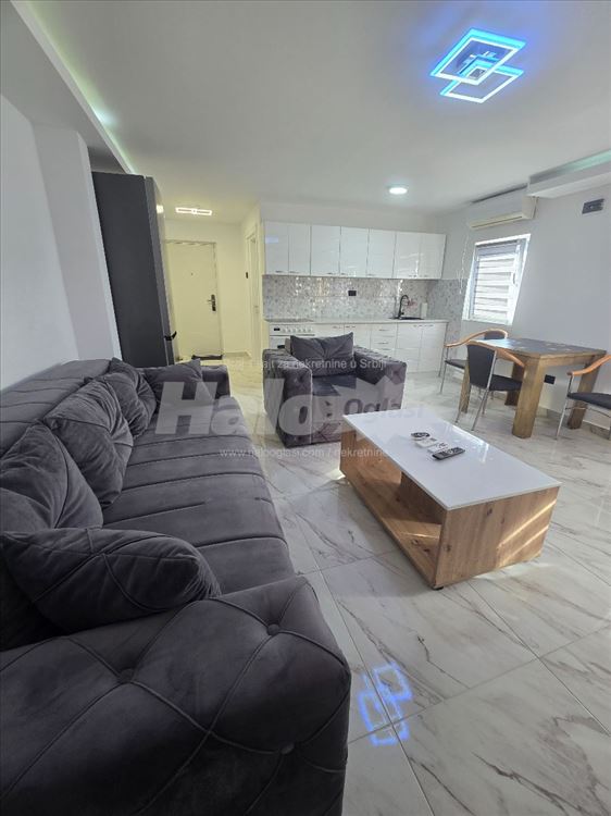 Nova, komforna garsonjera, 35m² — 2