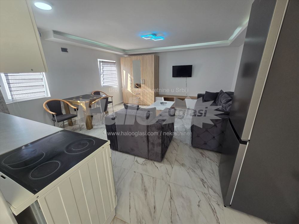 Nova, komforna garsonjera, 35m² — 9