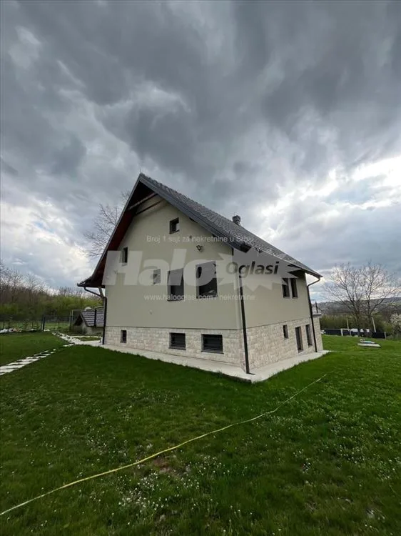 Nova porodična prelepa vikend kuća, Trešnja/Avala — 3