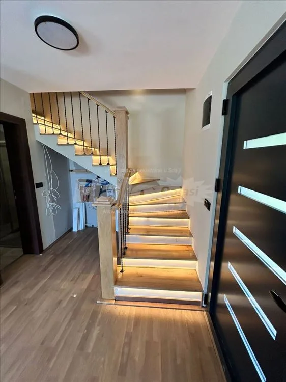 Nova porodična prelepa vikend kuća, Trešnja/Avala — 11