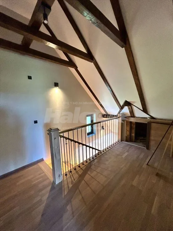 Nova porodična prelepa vikend kuća, Trešnja/Avala — 14