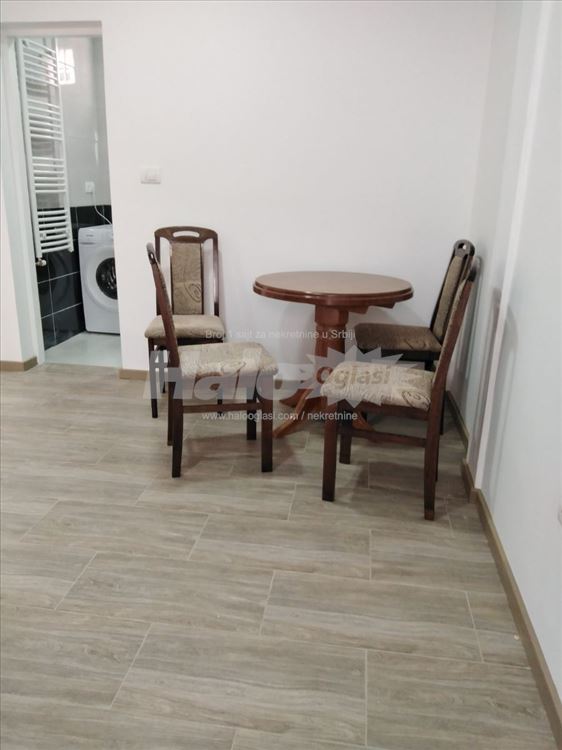 Novi Beograd | 45m2 | Namešten stan sa grejanjem — 2