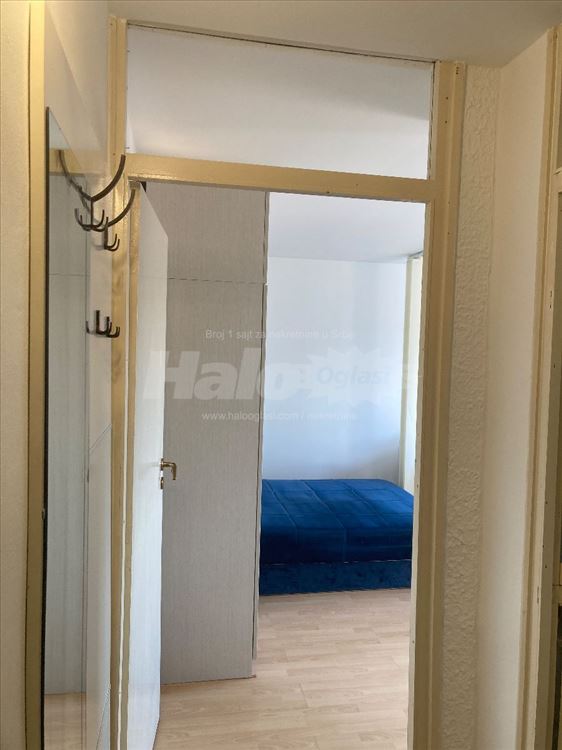 Novi Beograd, Bežanija, Garsonjera — 14