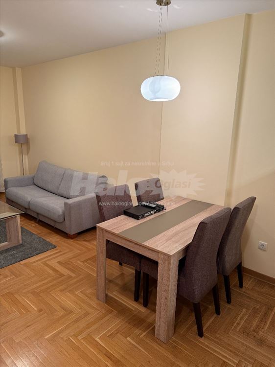 Novi Beograd, Bežanijska kosa, 52m2, 2.0 -odličan! — 2