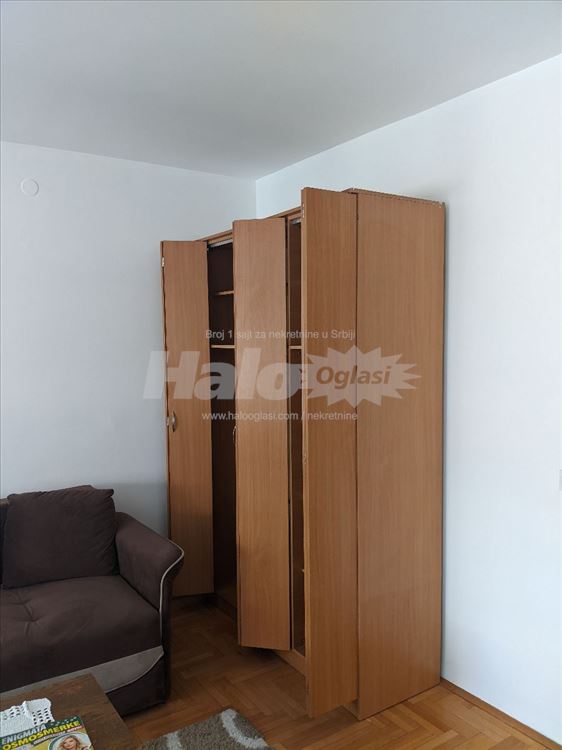 Novi Beograd, Bežanijska kosa, jednosoban stan — 4
