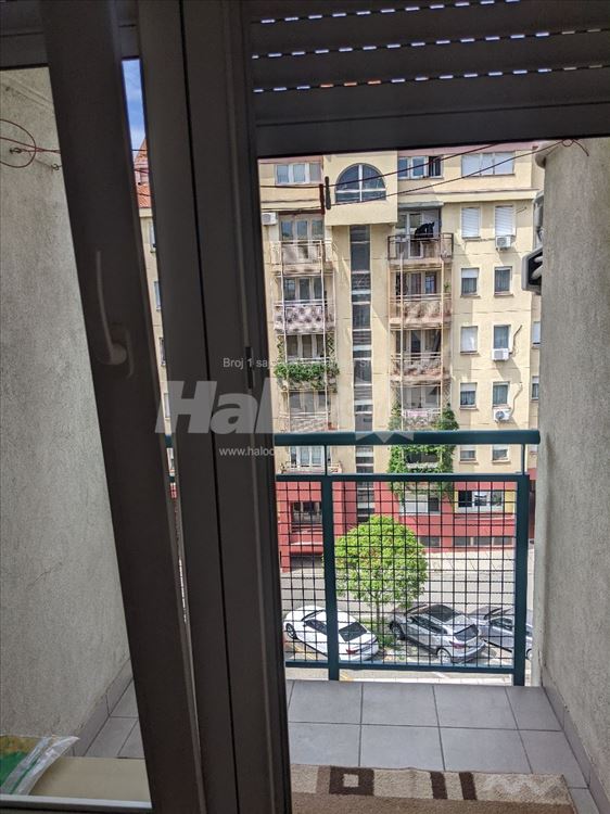 Novi Beograd, Bežanijska kosa, jednosoban stan — 5