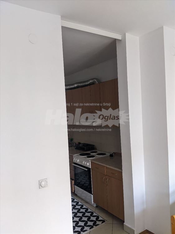 Novi Beograd, Bežanijska kosa, jednosoban stan — 7