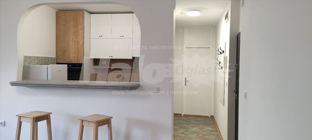 Novi Beograd, blok 21, dvoiposoban stan — 4