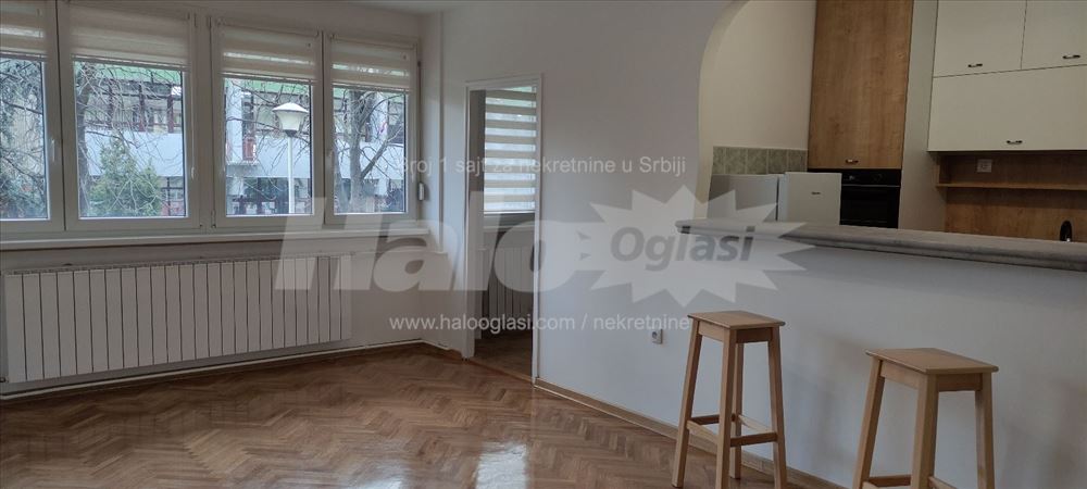 Novi Beograd, blok 21, dvoiposoban stan — 5