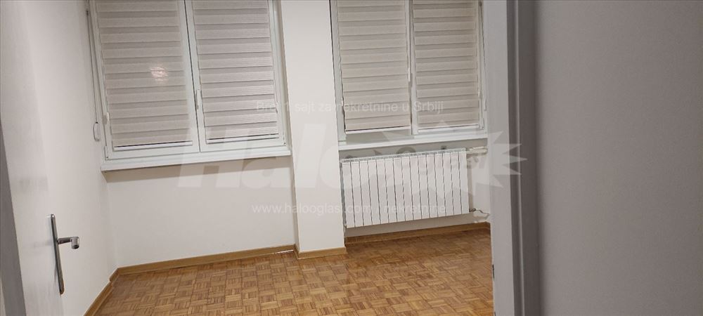 Novi Beograd, blok 21, dvoiposoban stan — 7