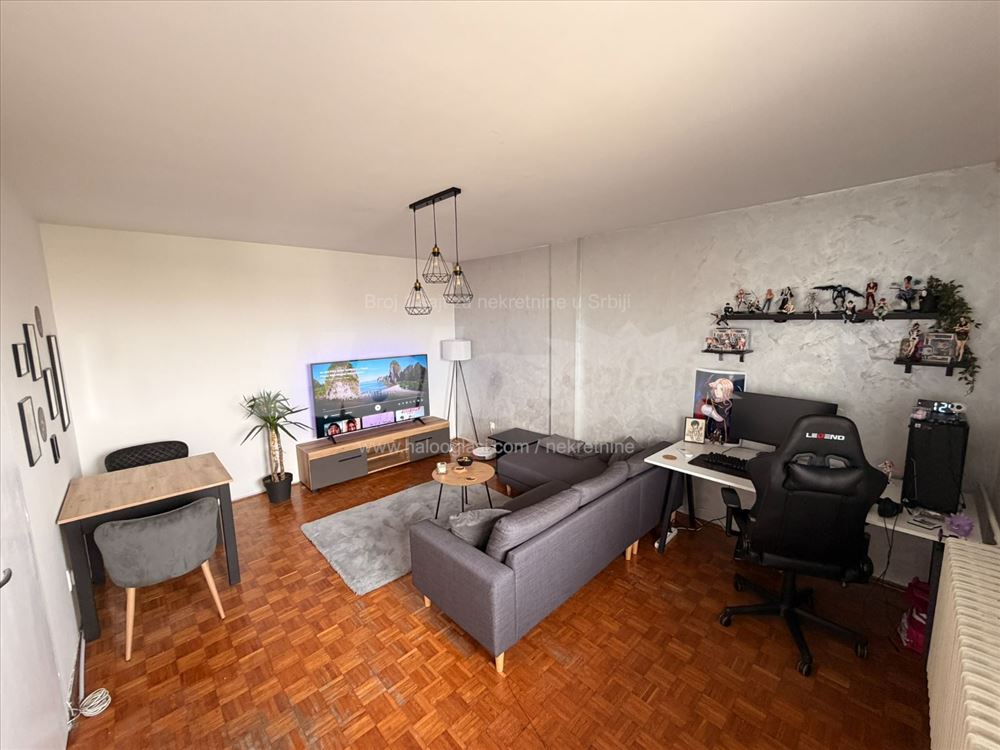 Novi Beograd, Blok 3, 58m2 — 12