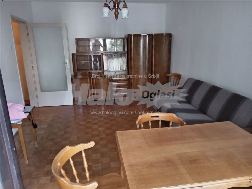 Novi Beograd, blok 45, garsonjera — 7