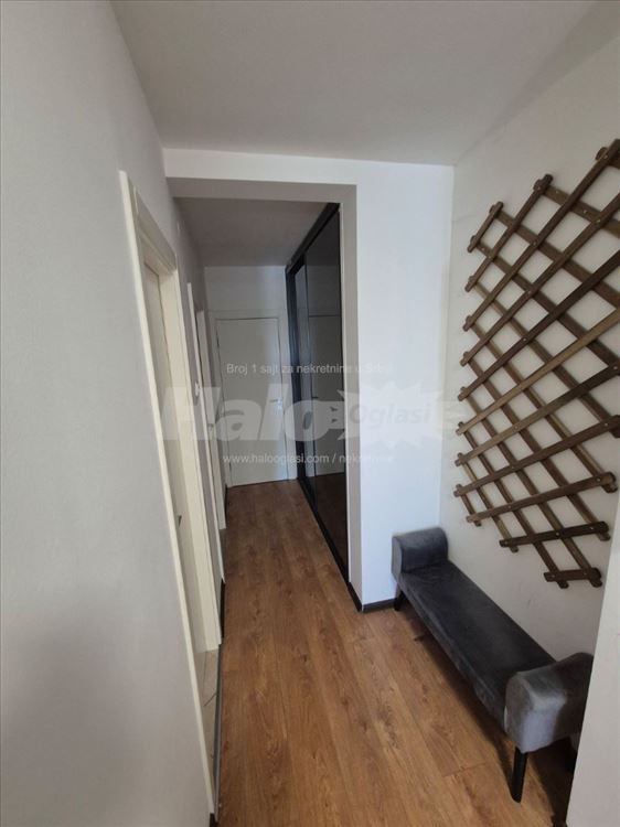 Od VLASNIKA- Novi Beograd Blok 61, Jurija Gagarina — 7