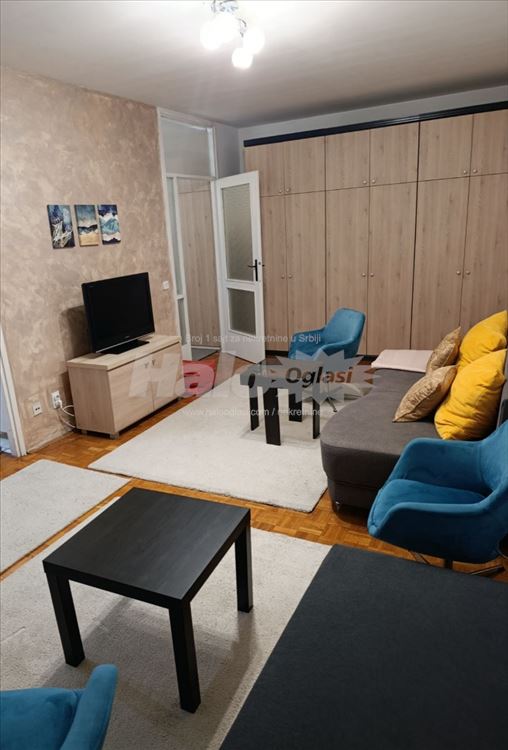 Novi Beograd - blok 64 dvosoban kod Immo centra — 2