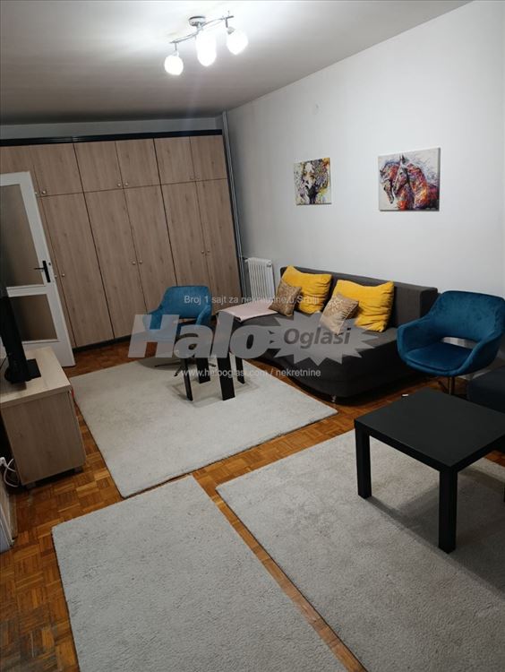 Novi Beograd - blok 64 dvosoban kod Immo centra — 4