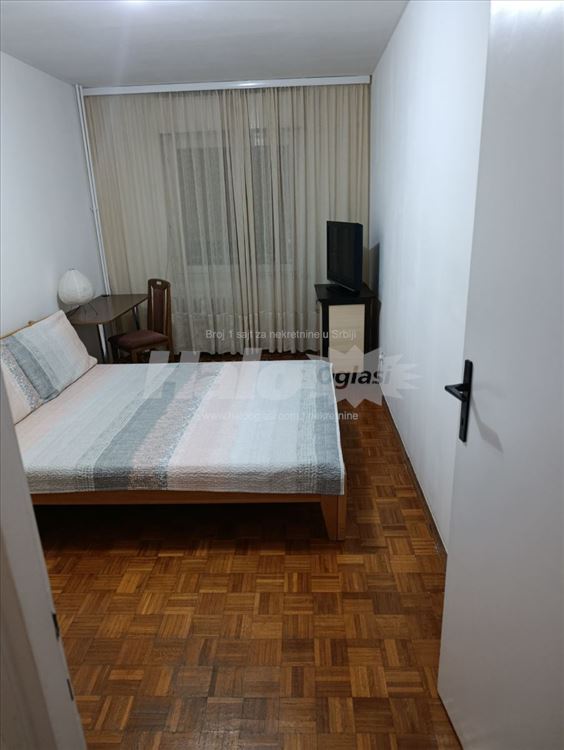 Novi Beograd - blok 64 dvosoban kod Immo centra — 8