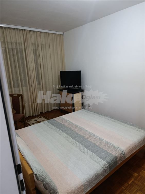 Novi Beograd - blok 64 dvosoban kod Immo centra — 9