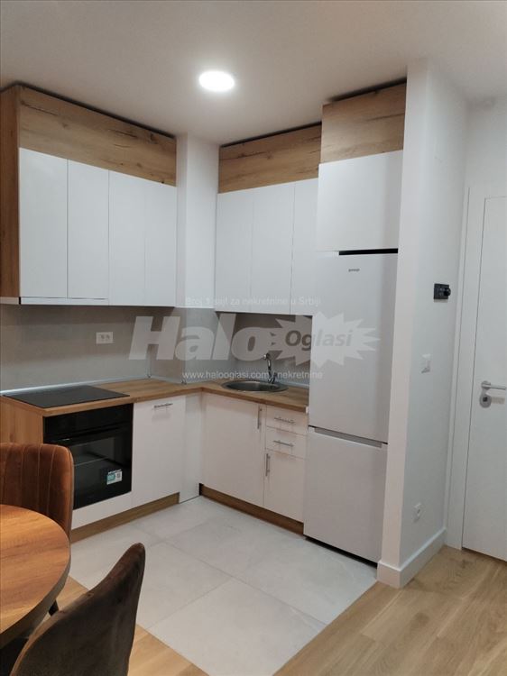 Novi Beograd, Blok 65, 2.0 soban Newport, namešten — 4